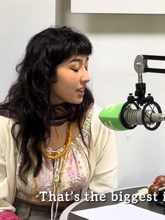 Episódio 3 - Entrevista na Rádio Cultura. Você já se perguntou como funciona uma entrevista em uma rádio? Pois bem, estou aqui para mostrar todos os detalhes sórdidos e peculiares. Vem comigo